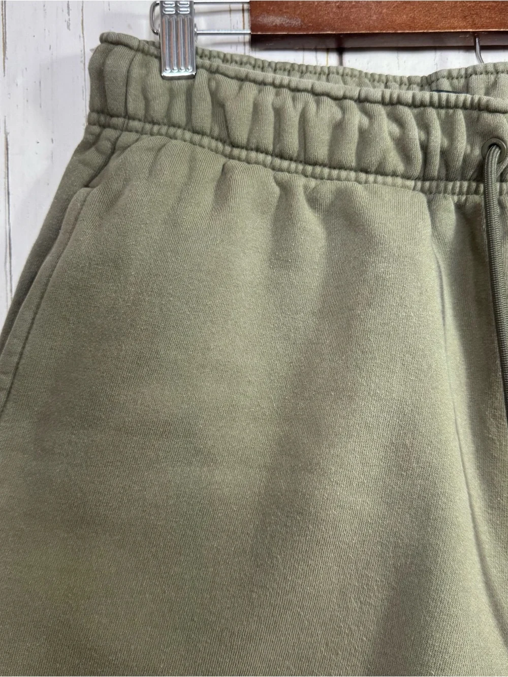Jordan Olive Green Fleece Sweat Shorts Size M Athletic Lounge Casual Workout